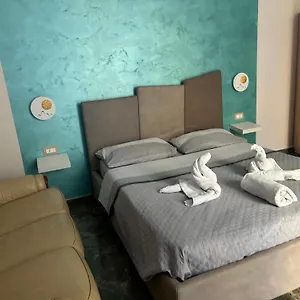 Vincent House Appartamento Napoli